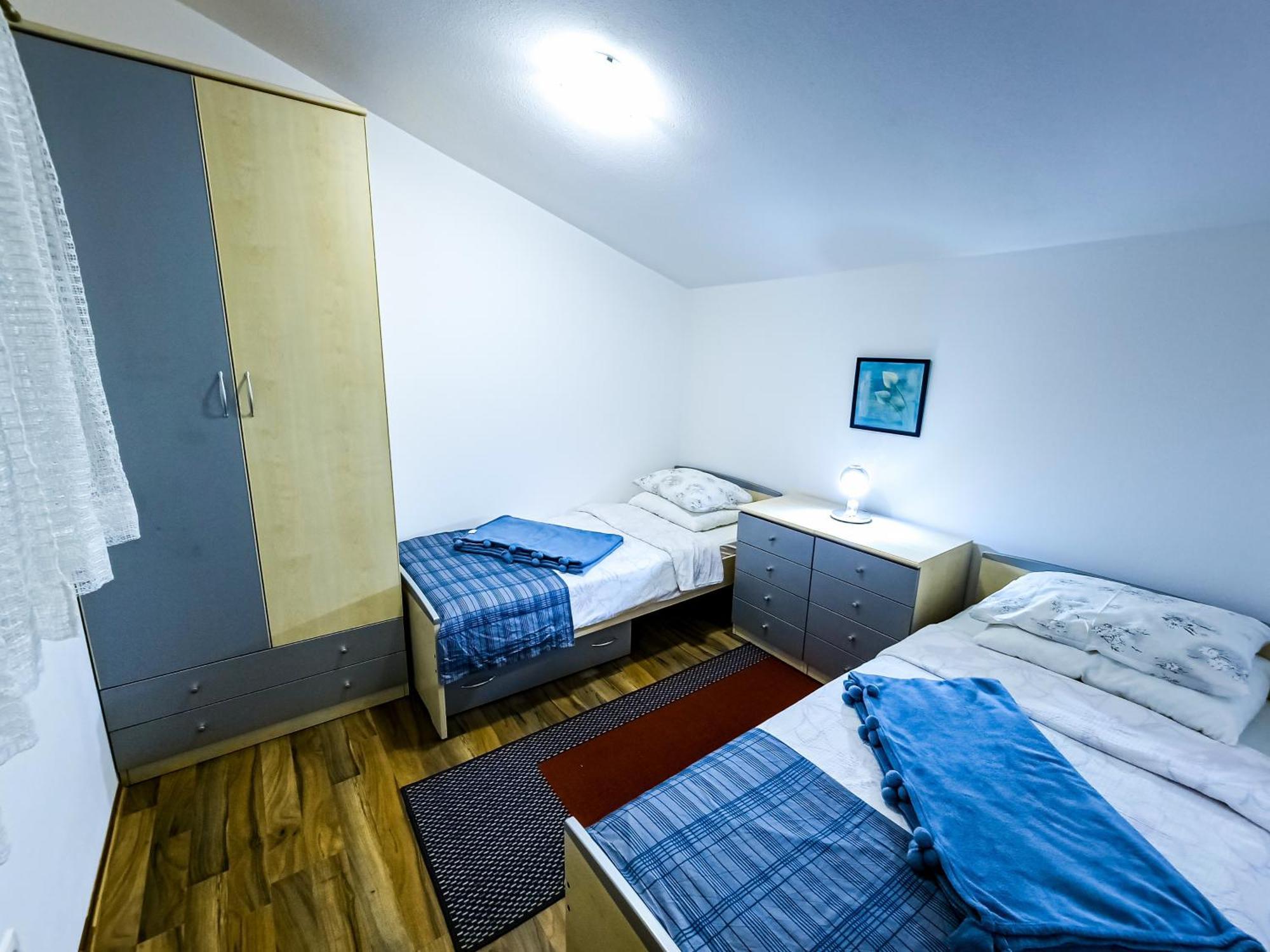 Apartments Mani Trogir Exterior photo