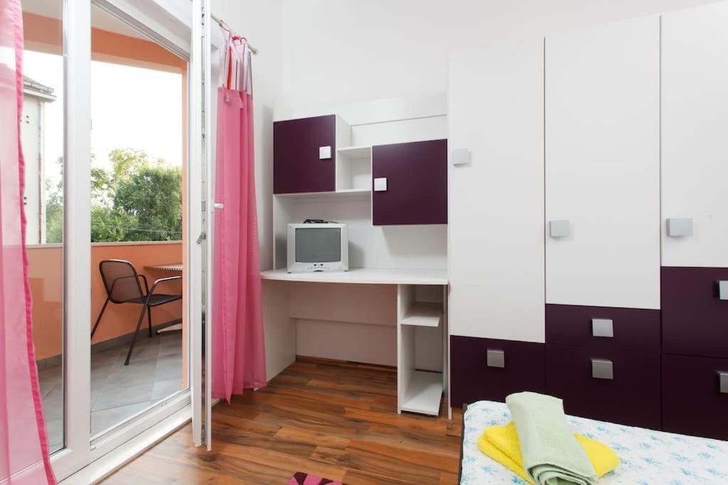 Apartments Mani Trogir Exterior photo