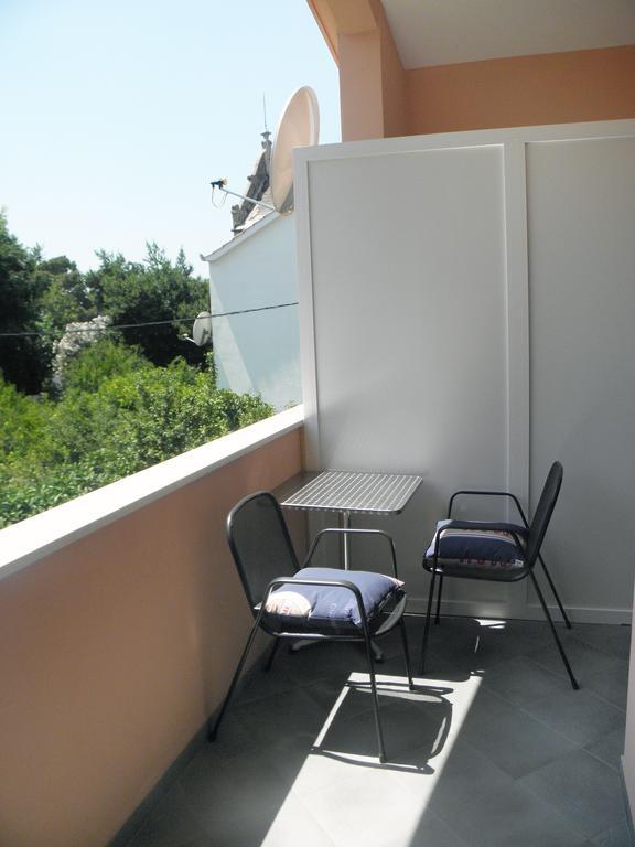 Apartments Mani Trogir Room photo